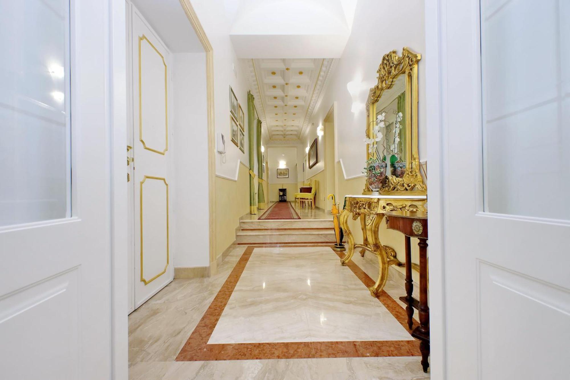 Pensión Fancy Vatican *